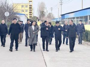市委常委、副市長(zhǎng)潘開(kāi)名蒞臨洛陽(yáng)正大食品調(diào)研